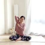 大胸筋ほぐしヨガ