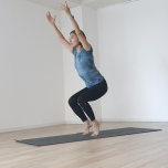 基礎代謝アップの温活チェアポーズ2