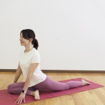 足の付け根ストレッチ②