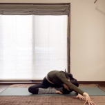 背中ストレッチ