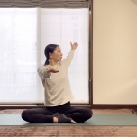 肩甲骨ストレッチ