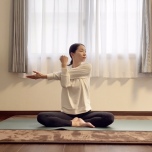 肩のストレッチ