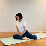 内ももストレッチ