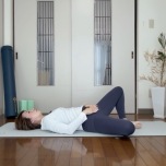 仰向けの合せきのポーズアレンジ