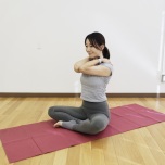 脱・老け見え姿勢「肩甲骨ストレッチ」①