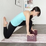 前もも痩せストレッチ