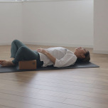 バッダコーナーサナ:負担がある時の軽減法