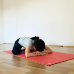 チャイルドポーズアレンジ