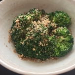 ブロッコリーのごま和え