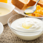 ヨーグルトオリーブオイル