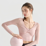 【YOMOMENT × yoga JOURNAL】新しいヨガウェアで、新しい春を始めよう