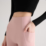 【YOMOMENT × yoga JOURNAL】新しいヨガウェアで、新しい春を始めよう