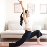 三日月のポーズ