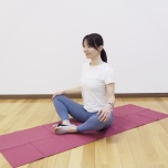 股関節ストレッチ