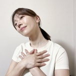 首のストレッチ