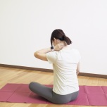 首の後ろ・マッサージ