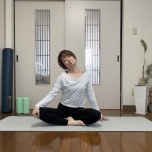 首ストレッチ