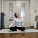 首ストレッチ