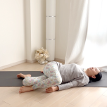 ねじりのポーズ