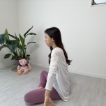 肩をぐるっと回す１