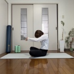 背中ほぐしストレッチ