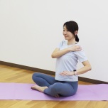 肩甲骨ストレッチ