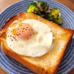 トーストと卵