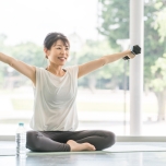 女性