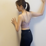 胸の前ストレッチ