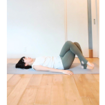 股関節ストレッチ