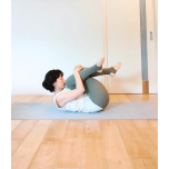 股関節ストレッチ