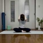 首ストレッチ