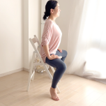 股関節ストレッチ