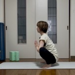 花輪のポーズ