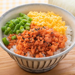 鮭そぼろ丼